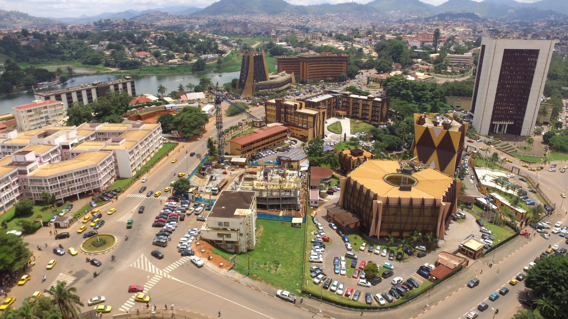 Visuel 1 Vue aerienne Yaounde